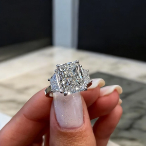 Bague de fiançailles vintage Tishya Diamond 4,16 ct, diamant de laboratoire IGI, taille radiant, or blanc 14 carats, plaqué or, couleur D - Product Image 1