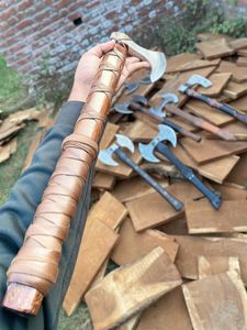 Hacha Profesional Hecha a Mano Estilo Vikingo, Hoja de Acero con Alto Contenido de Carbono, Mango de Madera, Herramienta Utilitaria para Campismo y Actividades al Aire Libre, Garantía de 3 Años - Product Image 3