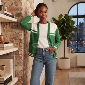 เสื้อคาร์ดิแกนถักสีเขียวขาวตัดกัน คอวี แขนยาว สไตล์ลำลอง ติดกระดุมด้านหน้า ทรงปกติ ของ Cosh International Sisterhood Sorority - Product Image 3