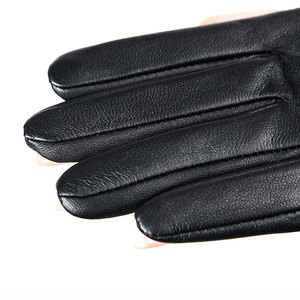 Wholesale Premium Quality Breathable <b>Leather</b> <b>Gloves</b> Soft Durable Casual Four Seasons Touchscreen Keeping Warm for Men and <b>Women</b> - Product Image 5