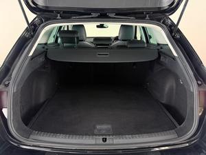 Station-wagon Leeon noir 2021 d'occasion en excellent état, 5 portes, design sportif, style moderne - Product Image 5