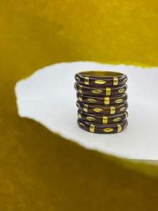 Bracelets de qualité supérieure plaqués or, de forme ronde et au look tendance, en vente par des exportateurs indiens, artisanat métallique en promotion. - Product Image 4