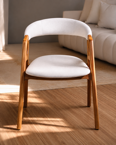 Chaise de salle à manger en bois massif avec accoudoirs, dossier incurvé recouvert de tissu blanc, fauteuil moderne en bois - Product Image 4