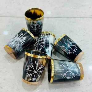 Verre à whisky en corne de Viking, inspiré de Game of Thrones, design animalier, matériau organique, finition polie, toucher réel, qualité alimentaire européenne - Product Image 1