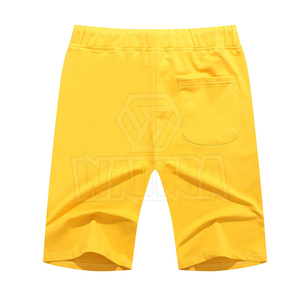 Pantalones cortos deportivos elegantes para hombre, diseñados para entrenamiento, correr y actividades casuales. - Product Image 2