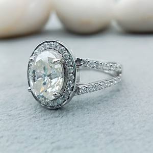 Anillo de Compromiso y Boda D'VINS JEWELS, Diseño Ovalado Moderno, Corte Brillante, Oro Rosa con Incrustaciones de Color D Blanco, Certificado - Product Image 2