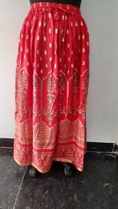 Nouvelle Robe Longue Décontractée en Chiffon Floral Imprimé Doré pour Femme – Style Tendance, Sexy, Écologique et Respirante, Personnalisable (Style Occidental) - Product Image 2