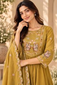 Ensemble Anarkali en coton moutarde pour femme avec dupatta brodé, style pakistanais, coupe ample, longueur ras du sol, tenue décontractée traditionnelle - Product Image 6