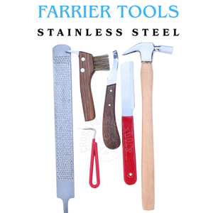 Kit d'outils de fermeur équin avec couteau à sabots incurvé en acier inoxydable, râpe à sabots, marteau à clous et brosse de nettoyage, dans un étui - Product Image 5