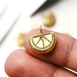 Natural Pyrite Orange Fruit Charm Hand Carved Gold Vermeil Gemstone Pendant 14mm 10mm Healing <b>Crystal</b> Jewelry For Women Bulk - Product Image 1