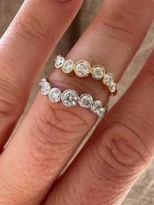 แหวนเพชรทรงกลมเพาะเลี้ยงในห้องปฏิบัติการ ขอบเพชรแบบ Bezel ทองคำแท้ 14K 18K น้ำหนัก 0.50 กะรัต แบบ Solitaire สำหรับผู้หญิง ราคาขายส่งจากโรงงาน - Product Image 4