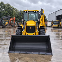 Neuer JCB 4CX Traktor-Lader-Bagger mit Frontschaufel und Heckbagger