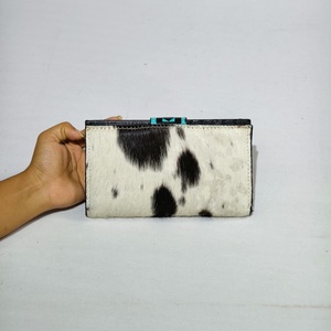 Cartera de Moda para Mujer, Diseño Floral, Patrón a Cuadros, Hecha a Mano con Cuero Vacuno Repujado de Primera Calidad, Estilo Western - Product Image 3