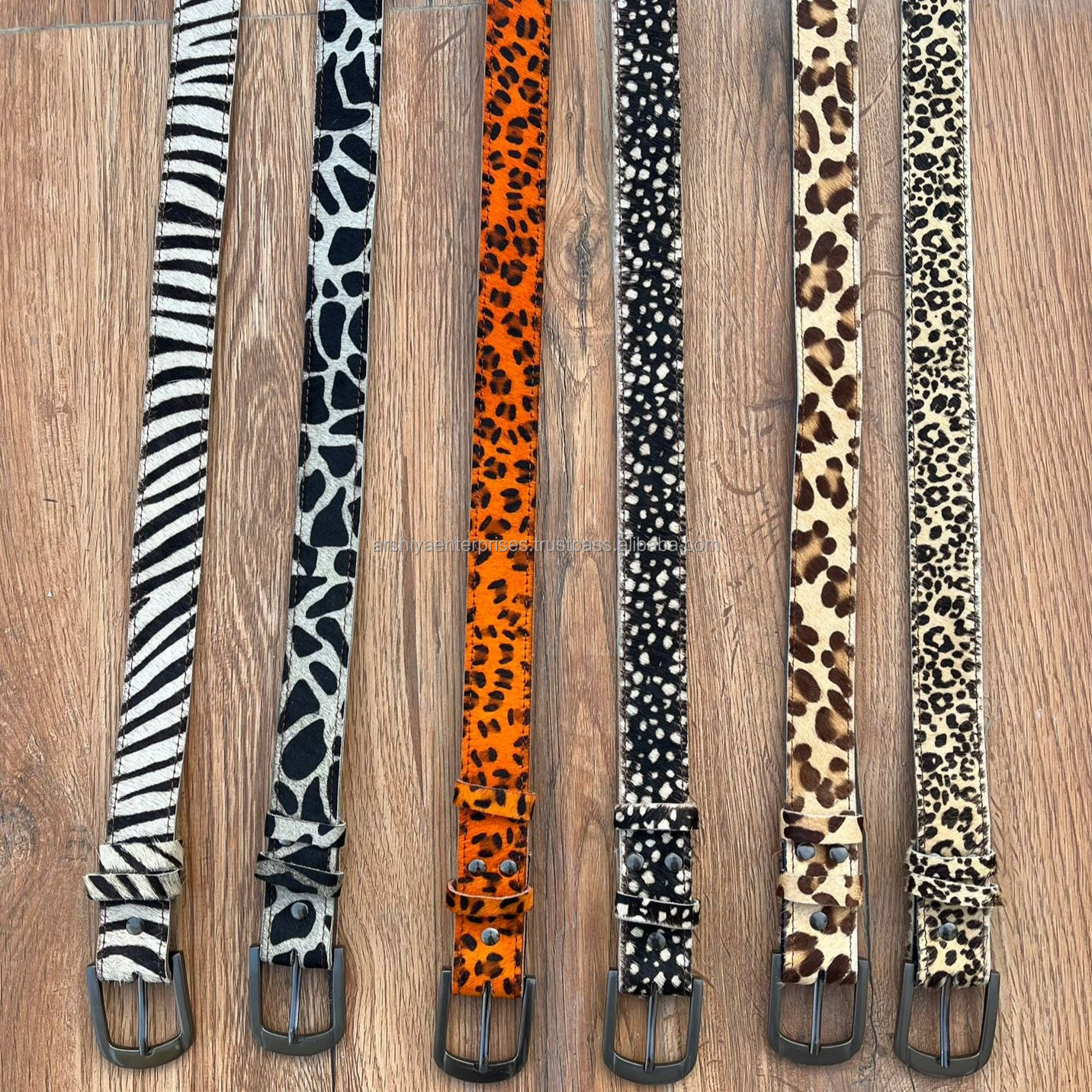 สีน้ำตาล