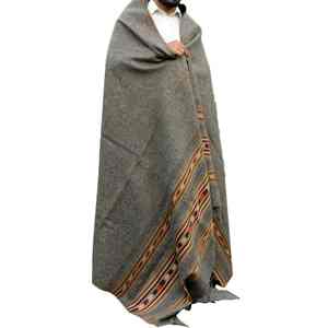 ผ้าคลุมไหล่ขนสัตว์สำหรับผู้ชาย พรีเมียม สำหรับฤดูหนาว นุ่ม อุ่น ระบายอากาศได้ดี สีพื้นแบบดั้งเดิม - Product Image 3