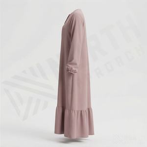 Abaya élégante et modeste pour femmes, mode islamique, 100% polyester respirant, col en V, longueur cheville, légère - Product Image 3
