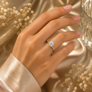 Bague de fiançailles solitaire en or jaune avec diamant moissanite rond de 2 carats et pavé torsadé - Product Image 5