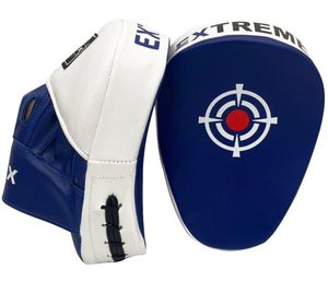 Cibles de frappe MAXX bleues et blanches en EVA et cuir PU – Équipement d'entraînement souple et durable pour MMA et Muay Thai - Product Image 6