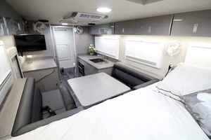 Autocaravana 4x4 Ligera de Fibra de Vidrio, Moderna, para Expediciones por Carretera, ENVÍO GRATUITO A TODOS LOS PAÍSES - Product Image 3