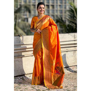 Sari en soie tissée Zari orange Elite Weaves, spécial Gudi Padwa Paithani pour les festivals indiens et pakistanais - Product Image 3