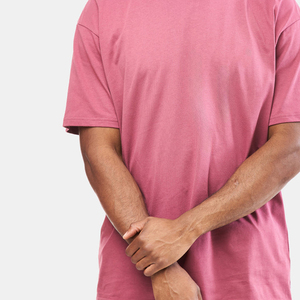 เสื้อยืดผู้ชายสีน้ำตาล แขนสั้น ผ้าฝ้าย 100% มีกระเป๋าหน้าอก ทรงปกติ สวมใส่สบาย คอกลม ผ้าเจอร์ซีย์ถัก ระบายอากาศได้ดี สีพื้น  ตอนนี้ - Product Image 5