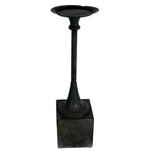 Candelabro de Hierro con Base Rectangular, Duradero, Decoración para el Hogar - Product Image 1