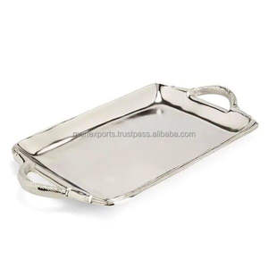 Bandeja de Servicio Metálica Decorativa Moderna Premium con Asas Resistentes para Servir Té, Café, Aperitivos y Bebidas en Fiestas y Eventos en el Hogar - Product Image 4