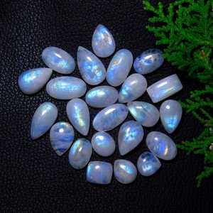 Pierres précieuses en vrac de haute qualité en pierre de lune arc-en-ciel naturelle, cabochons en pierre de lune bleue taillés en forme ovale, ronde et cœur, vente en gros - Product Image 6