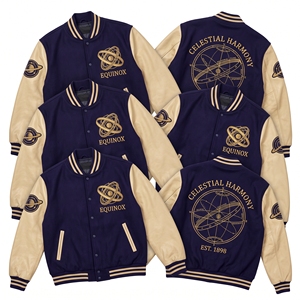 Chaqueta Varsity al por Mayor, Color Verde Bosque, Cuerpo de Lana, Mangas de Cuero Crema, Boreal Expeditions Alpine Taiga Mountain Pinecone - Product Image 4
