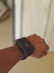 Reloj Inteligente SOS de Emergencia de la Mejor Calidad para Personas Mayores y Niños con Rastreo GPS, Alerta de Pánico con un Botón y Detección de Caídas en Venta - Product Image 2