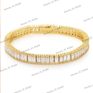 Bracelet tennis taille baguette avec diamant moissanite, argent 925, bijoux de luxe glacés, élégant et imposant pour femmes - Product Image 3