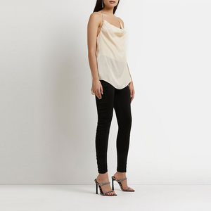 Leggings de yoga décontractés sur mesure pour femmes avec poche arrière et taille basse, personnalisables avec logo privé pour la gym et le yoga - Product Image 4