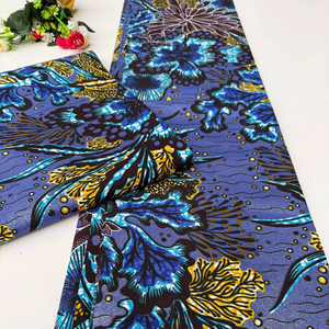 Tissu en coton imprimé africain multicolore Maputo de haute qualité avec motifs vibrants, idéal pour les vêtements, les sacs, les robes et - Product Image 1