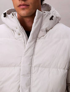 Chaqueta Bomber Impermeable y Cortavientos con Capucha y Cordón Ajustable, Color Gris, con Logotipo Personalizado, Bolsillos Laterales con Ribete, de Alta Demanda - Product Image 5