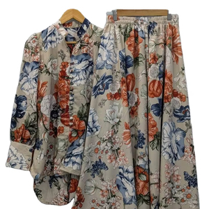 Collection de tenues amples imprimées florales pour femmes : Ensemble haut boutonné et pantalon palazzo taille haute, style haut-bas, vente en gros - Product Image 1