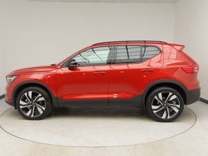 MINT 2024 XC40 2.0 B4 R-DESIGN PRO EXTÉRIEUR ROUGE - Product Image 2
