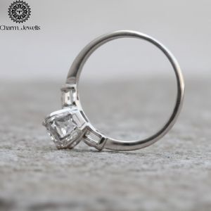 Anillo de Compromiso Charm_Jewells con Moissanita Corte Princesa, Plata 925, Engaste de Garras, Clásico, para Mujer - Product Image 4