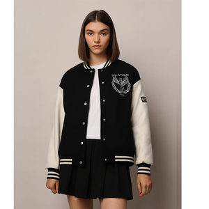 Vestes universitaires en toile de laine noires personnalisées avec logo brodé, couleurs et logos avant sur mesure, imperméables et chaudes pour homme et femme - Product Image 4