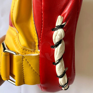 High Quality Leather Curved <b>Focus</b> <b>Pads</b> with Adjustable Wrist Strap and Breathable Inner Lining for Coaches - Product Image 5