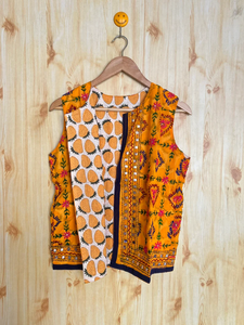 Indian Handmade 100% Cotton Eco-Friendly Breathable <b>Winter</b> <b>Quilted</b> Reversible Boho Jacket with Embroidery Vest Waistcoat Design - Product Image 3