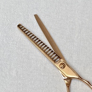 Ensemble de ciseaux de toilettage pour chiens en acier inoxydable de 7 ''Kit de coiffure pour animaux de compagnie alimenté par la Charge pour chats emballage en vrac toilettage pour animaux de compagnie de qualité supérieure - Product Image 2