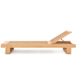 Tumbona Moderna de Madera de Teca con Respaldo Inclinable y Patas Cónicas, Muebles de Exterior de Diseño Minimalista - Product Image 1