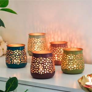 Support de bougie chauffe-plat en métal personnalisable - Lanterne à bougie votive en fer au design vintage d'arbre, coupelle à bougie pour aromathérapie et décoration de Noël - Product Image 4