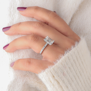 Bague de fiançailles pavée de diamants de laboratoire taille émeraude en or blanc massif 14 carats, bague de mariage en diamant CVD, bague en diamant de laboratoire certifiée IGI - Product Image 2
