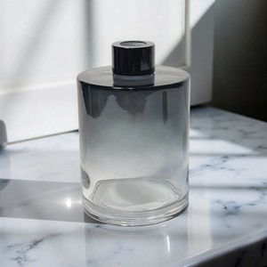 Fabricante directo botella difusora de cilindro de vidrio con tapón de rosca superficie personalizada e impresión al por mayor - Product Image 5