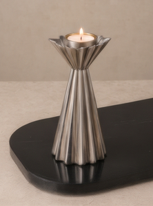 Minimalist Silver Metal Candle Holder Modern Fluted <b>Fan</b> Design Pillar <b>Stand</b> Nordic Style Home Interior Decoration Wholesale Item - Product Image 4