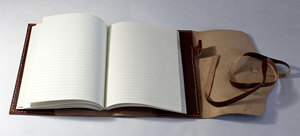 สมุดบันทึกปกแข็งหุ้มหนังแท้สีเชอร์รี่แบบสั่งทำพิเศษ พร้อมซับในหนัง สำหรับใช้เขียนบันทึกประจำวัน - Product Image 5