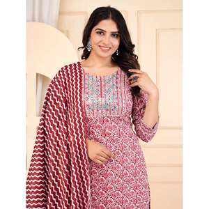 ชุดคุर्ตาแบบลำลองพิมพ์ลายดีไซน์เนอร์คุณภาพพรีเมียมสำหรับผู้หญิง ชุดอินเดียแบบดั้งเดิมทันสมัย ความยาวระดับเข่า แขน 3/4 - Product Image 1