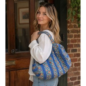 Bolso de lona mini acolchado de algodón con estampado a mano, estilo bohemio, deportivo, de viaje, para fin de semana, hecho a mano, étnico, para pasar la noche, para el gimnasio, con cremallera, portátil - Product Image 3