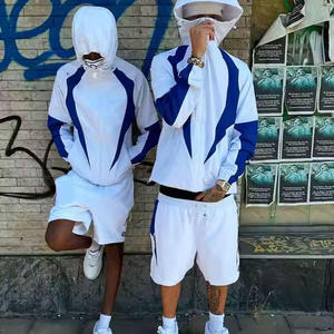 Conjunto de chándal acampanado personalizado con sudadera con pedrería y pantalones de chándal acampanados, estampado, estilo streetwear desgastado - Product Image 2